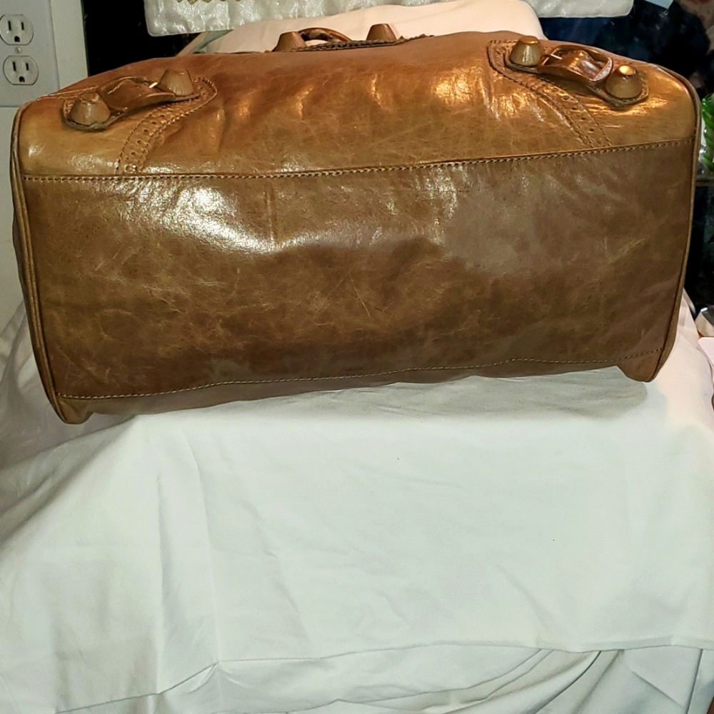 Balenciaga Handbag - Picture 6 of 16